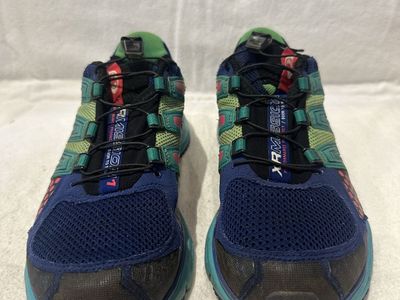 Salomon XR Mission women’s size 9, navy/green trail shoes