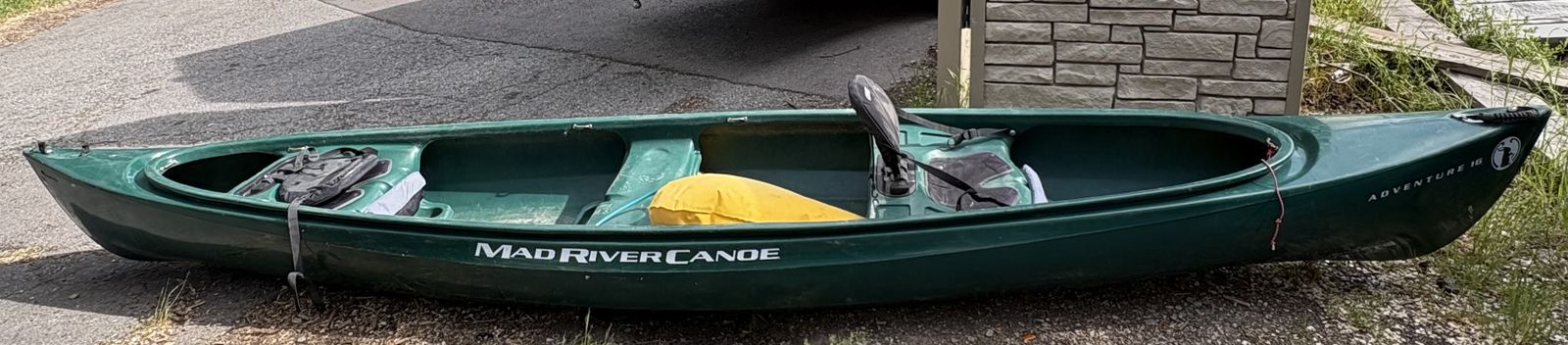 Mad River Adventure 16 Canoe