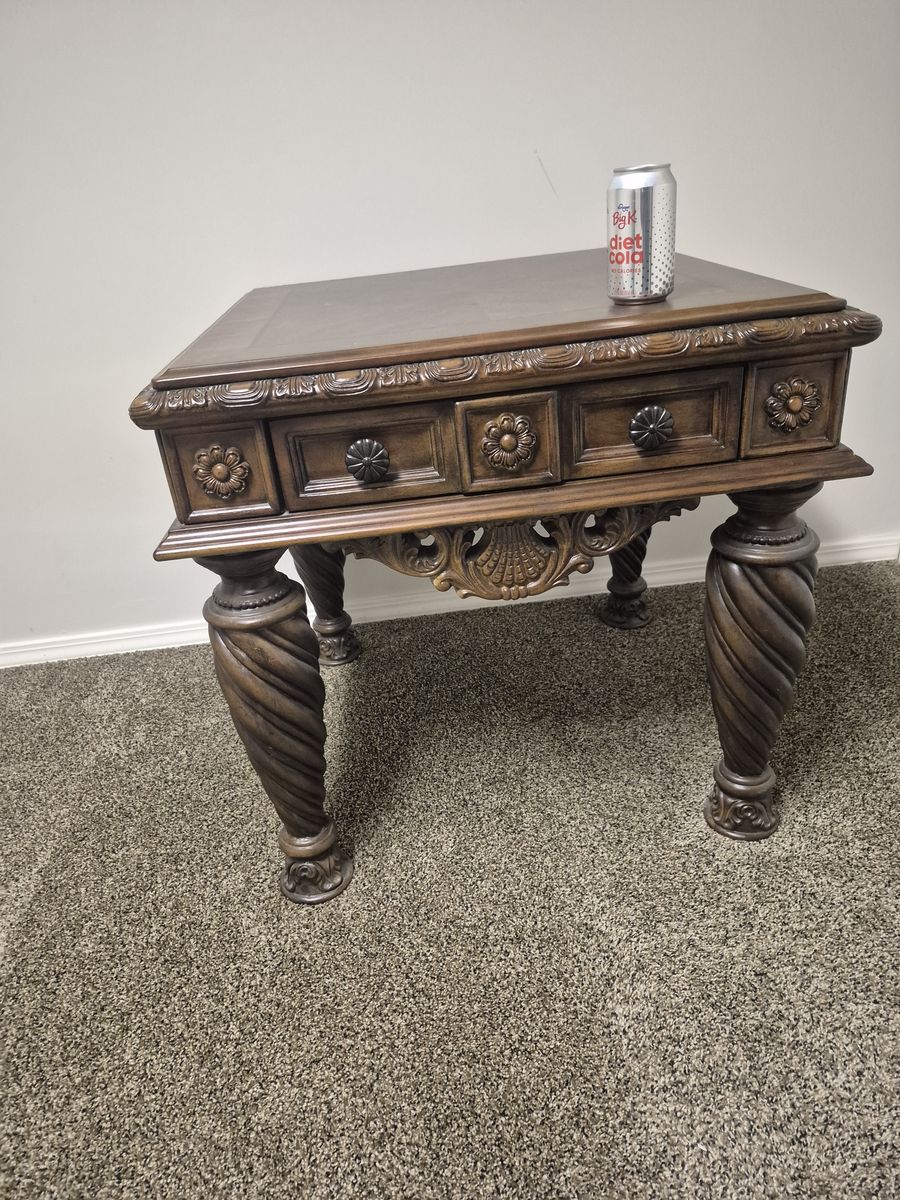 Coffee/ end table