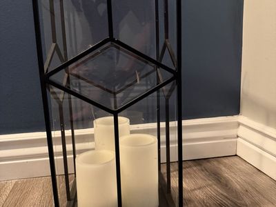 Geometric Metal & Glass Lantern/Candle Holder - Large Black Home Decor Display