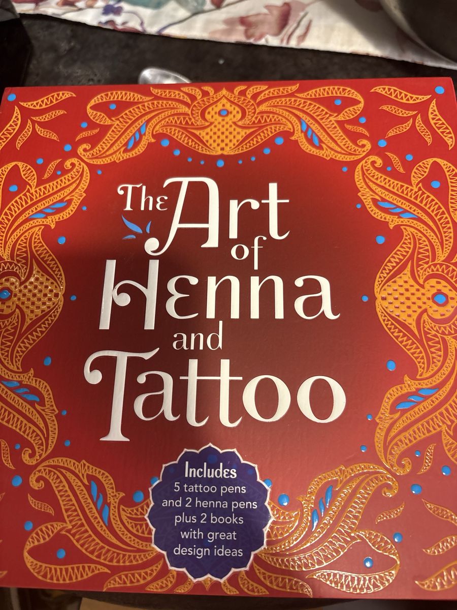 The Art of Henna and Tattoo Body Art Craft Set with Pens and Books