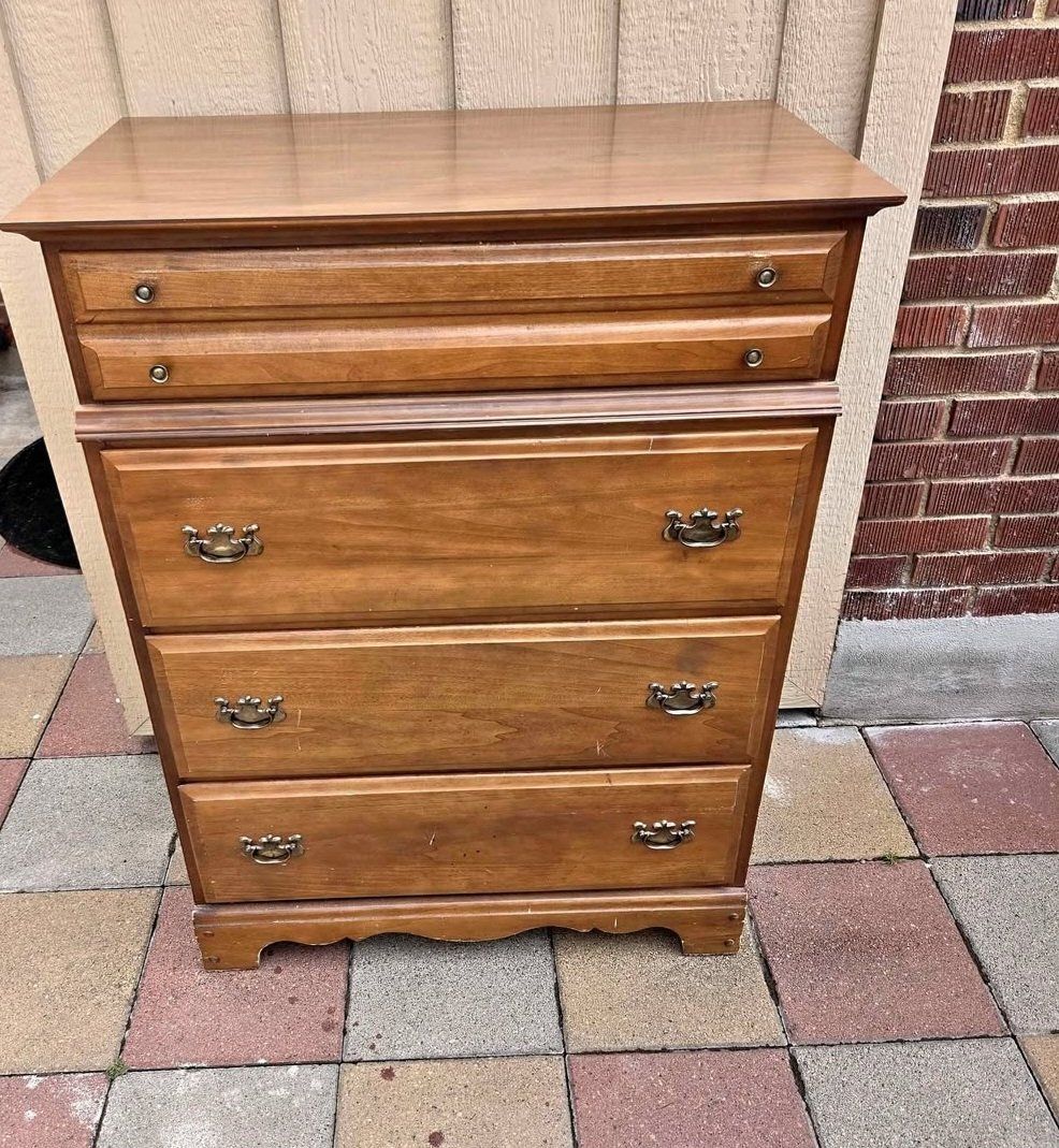4 Drawer Dresser