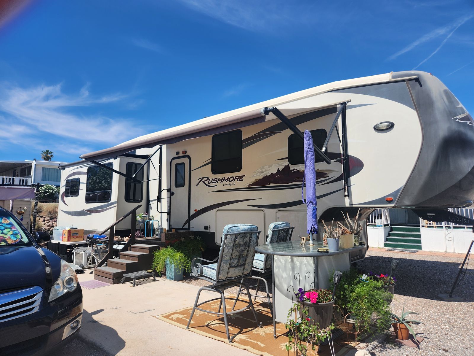 2012 Crossroads Rushmore 38CK, 5th wheel trailer,  38' with 4 slides