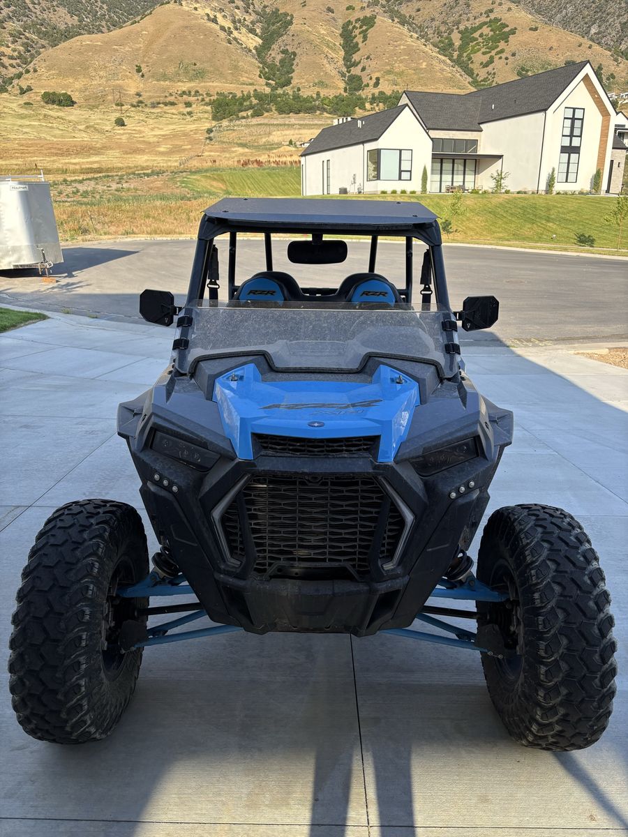 Polaris RZR 1000