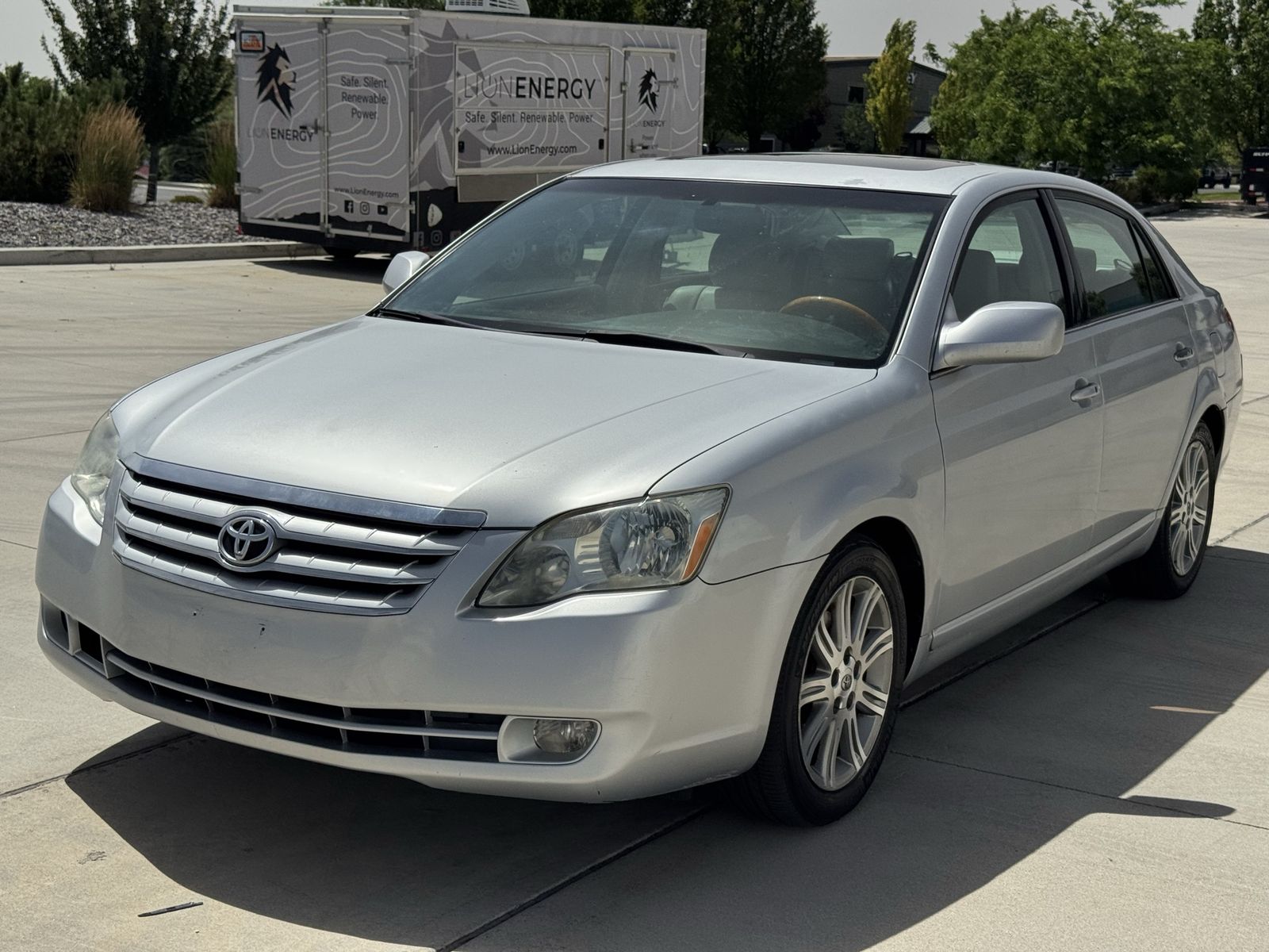2005 Toyota Avalon Limited