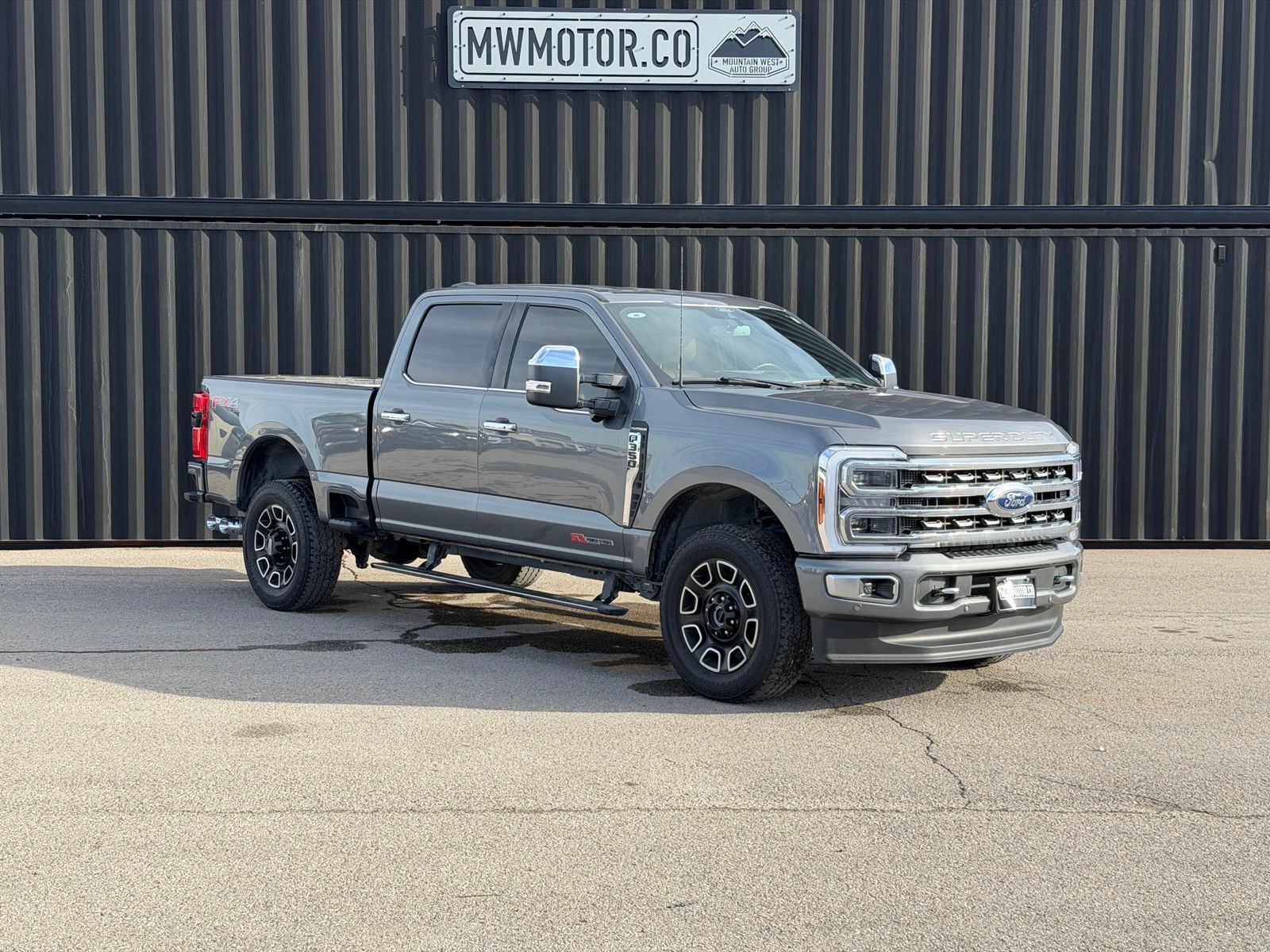 2024 Ford F-350 Super Duty Platinum