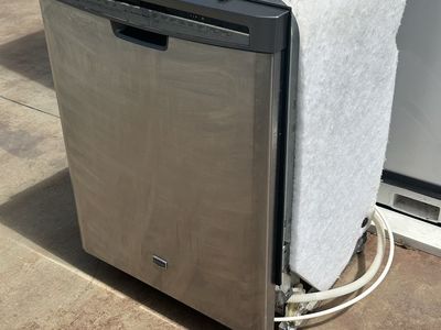 Maytag Built-In Dishwasher in Stainless Steel