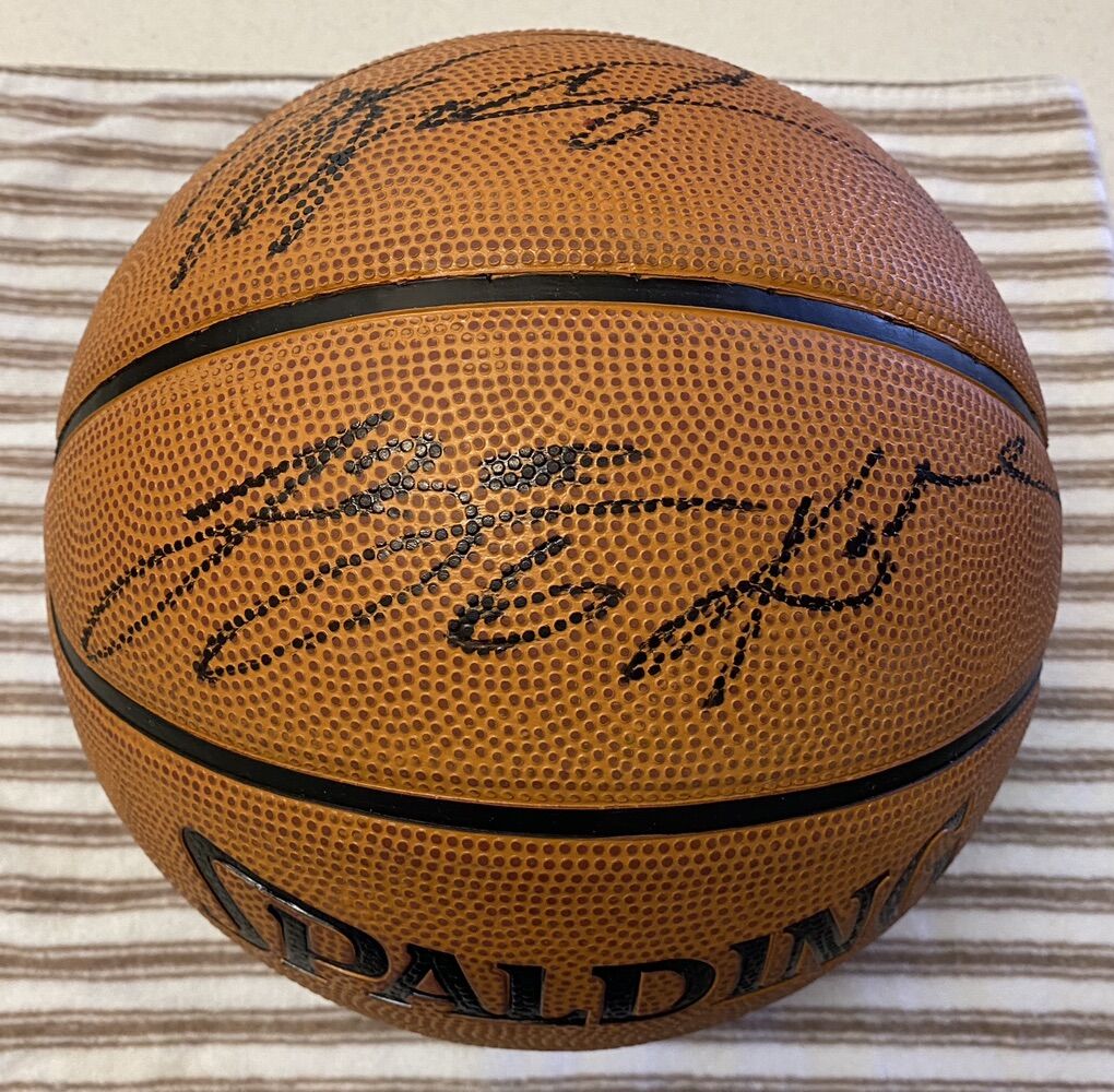 Kobe Bryant, Michael Jordan, Lebron James Auto NBA
