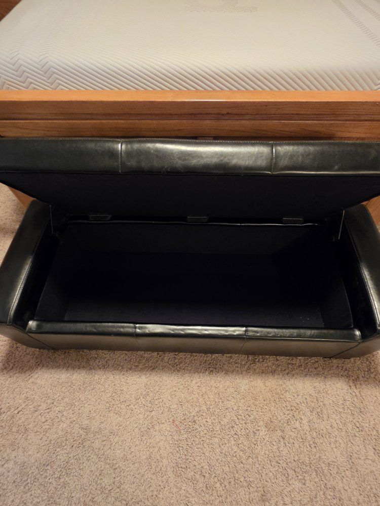Main image 4