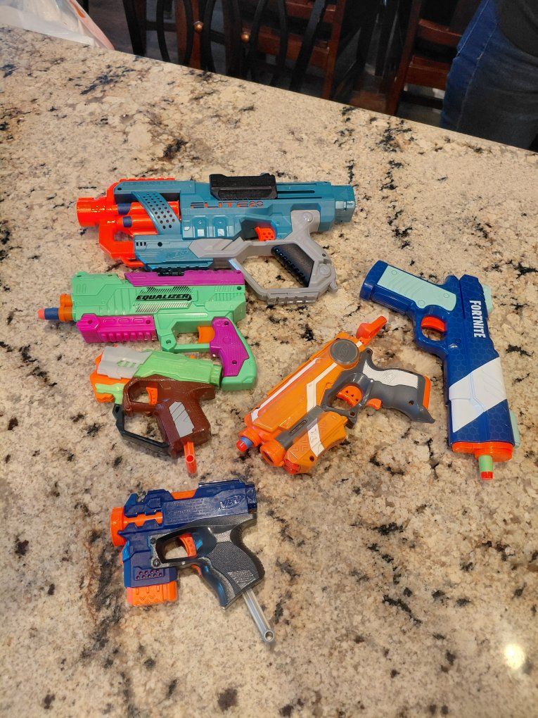 Assorted Nerf & Toy Foam Blaster Bundle - Set of 6 (Elite 2.0 Commander, Fortnite, Equalizer)