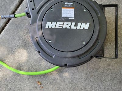 Merlin retractable air hose - 50 ft hose reel