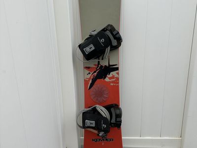 Nice Kemper Snowboard & Bindings
