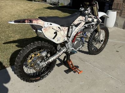 2005 CRF450R with over $4,000 Extras