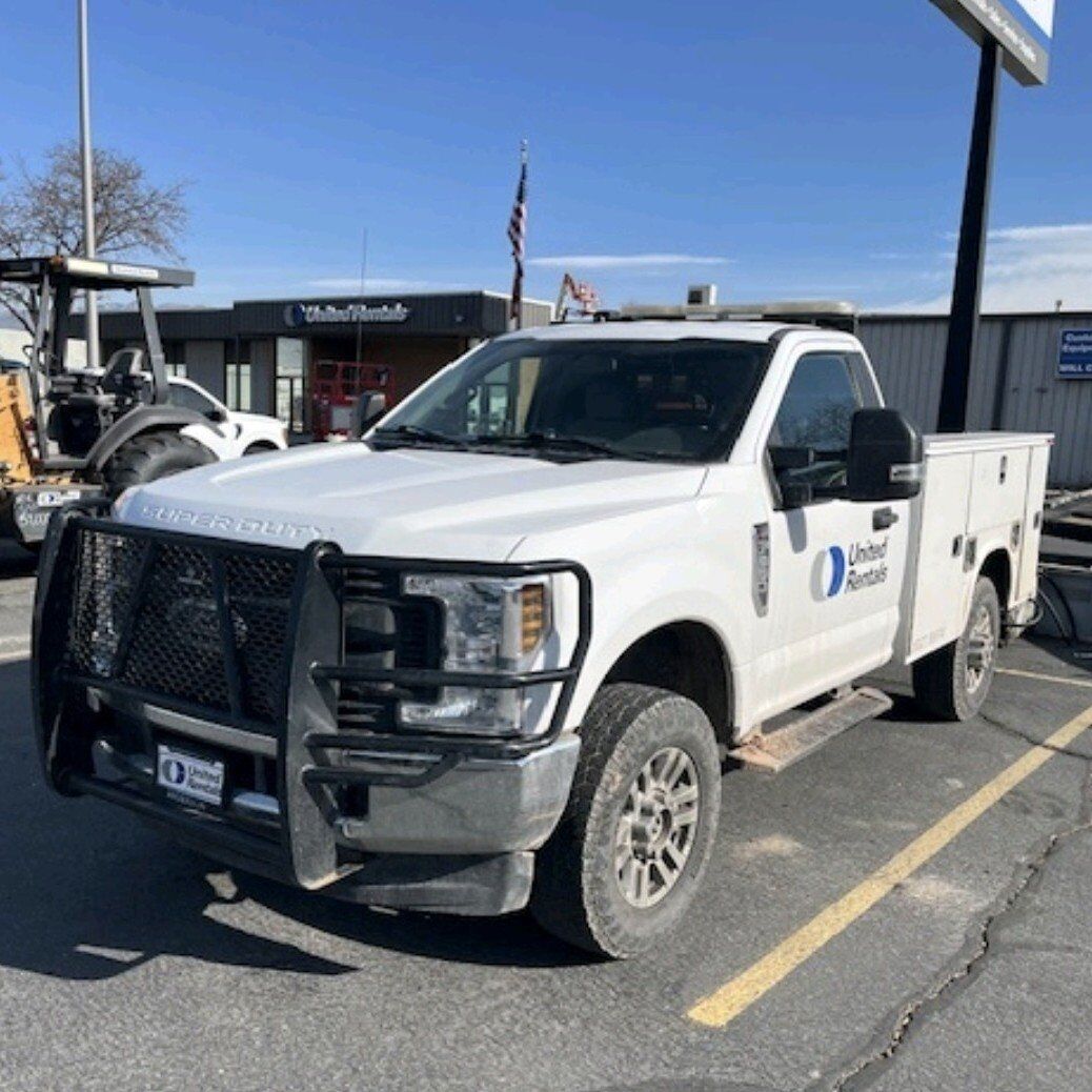 2018 F350 4x4 Diesel mechanic truck