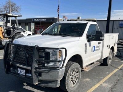 2018 F350 4x4 Diesel mechanic truck
