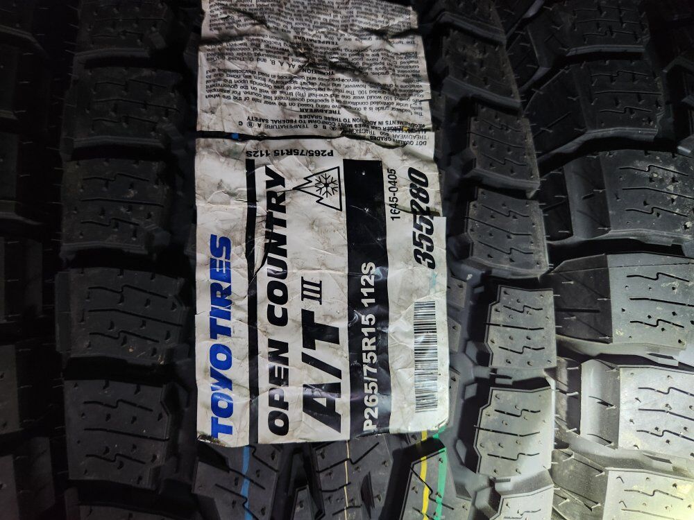 265/75r15 toyo open country at lll