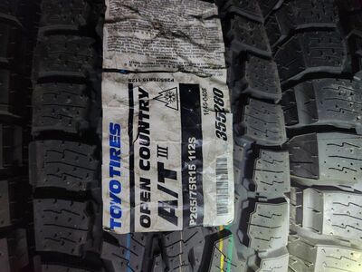 265/75r15 toyo open country at lll