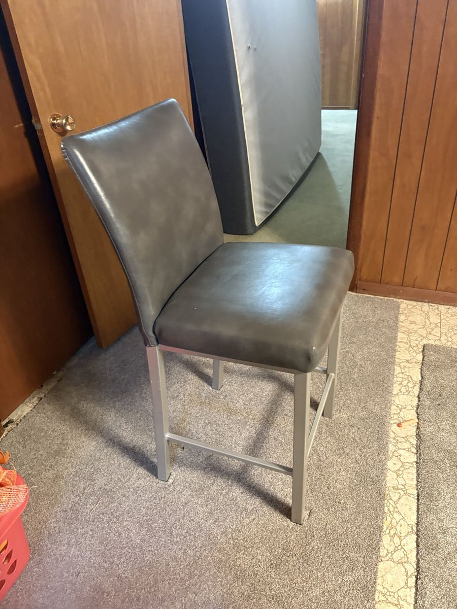 Island bar stools