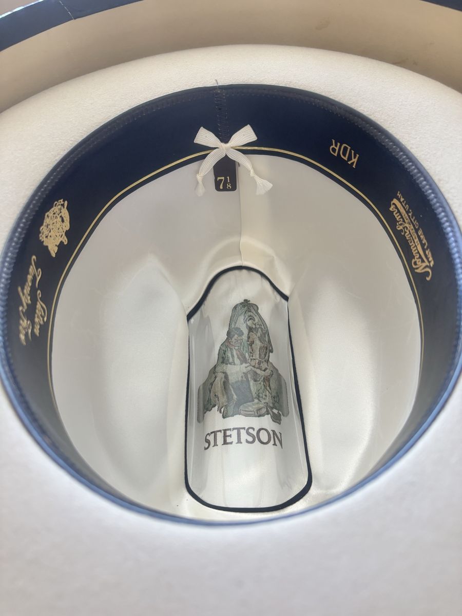 Main image 6