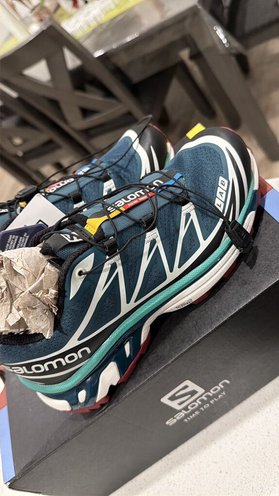 Salomon XT-6 Size 5 In Men Or 6 Women