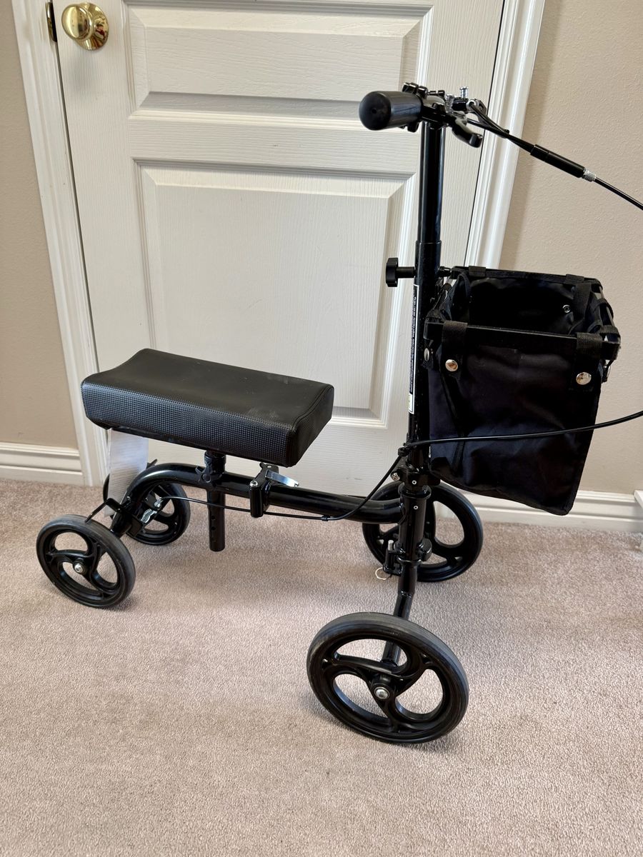 Folding Knee Scooter