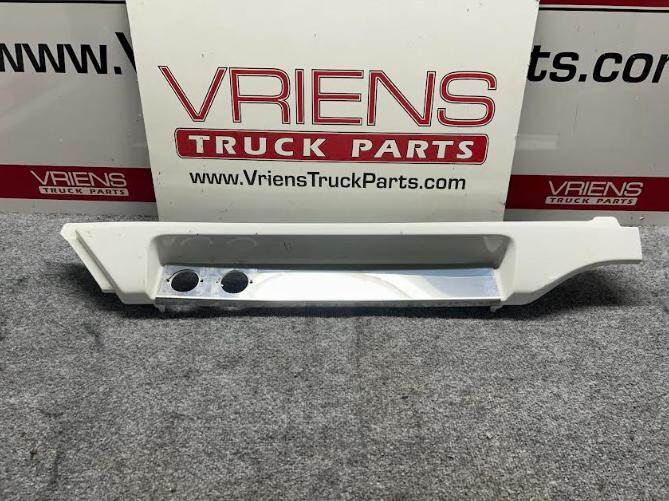 R22-1610 PANEL-EXTERIOR TRIM