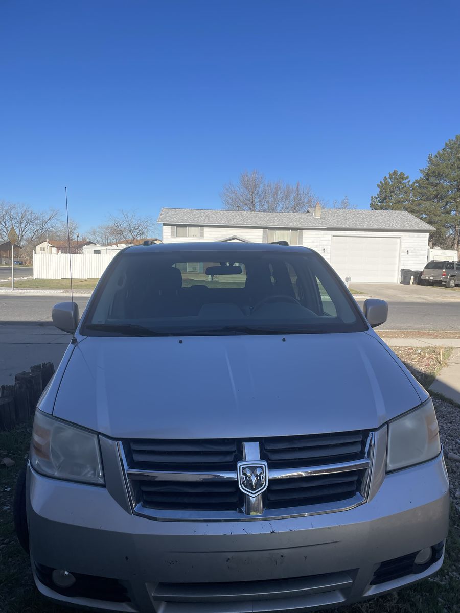 2010 DODGE GRAND CARAVAN SXT