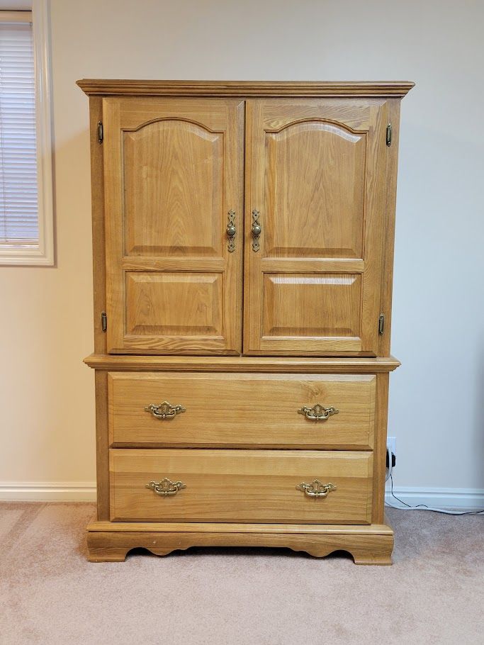 Armoire/Media Cabinet