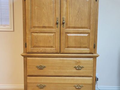 Armoire/Media Cabinet