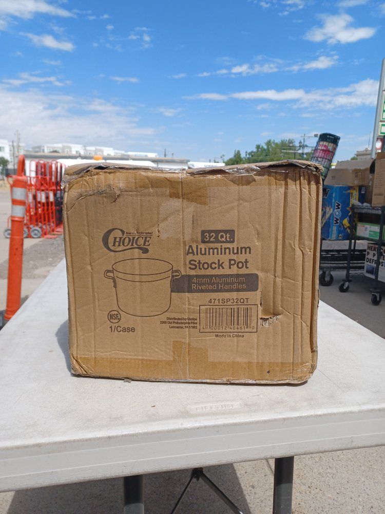 Choice 32 Qt. Aluminum Stock Pot 4mm Riveted Handles - New, Open Box