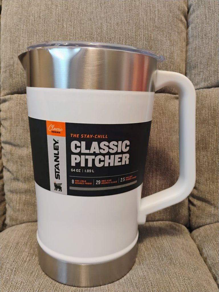 Stanley The Stay-Chill Classic Pitcher 64oz 1.89L - 8 Hrs Cold, 29 Hrs Iced, 2.5 Hrs Hot