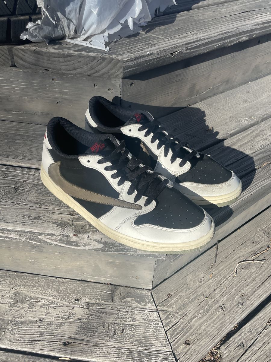 Jordan 1 Low Travis Scott Olive