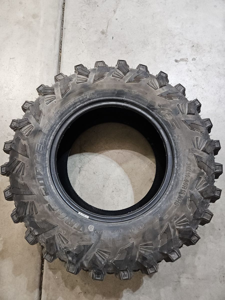 Trac force XPS 30x10 R15 UTV tire