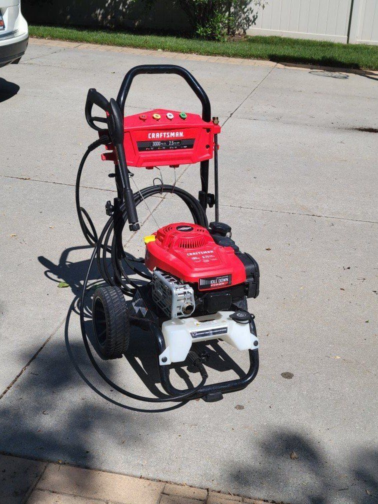 3000 PSI Pressure Washer with Idle down Option