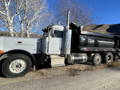 2005 Peterbiilt Dump Truck For Sale