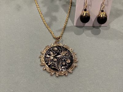 Black & Gold Pendant Necklace And Earrings