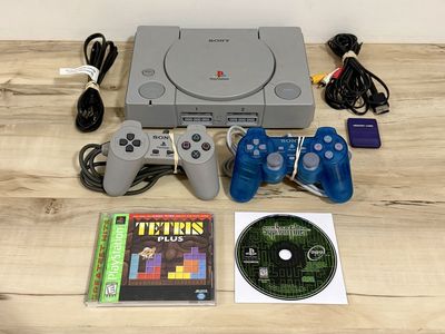 Sony PS1 SCPH-7001 Bundle