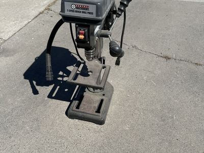 Central Machinery 8 Inch 5-Speed Bench Mount Drill Press