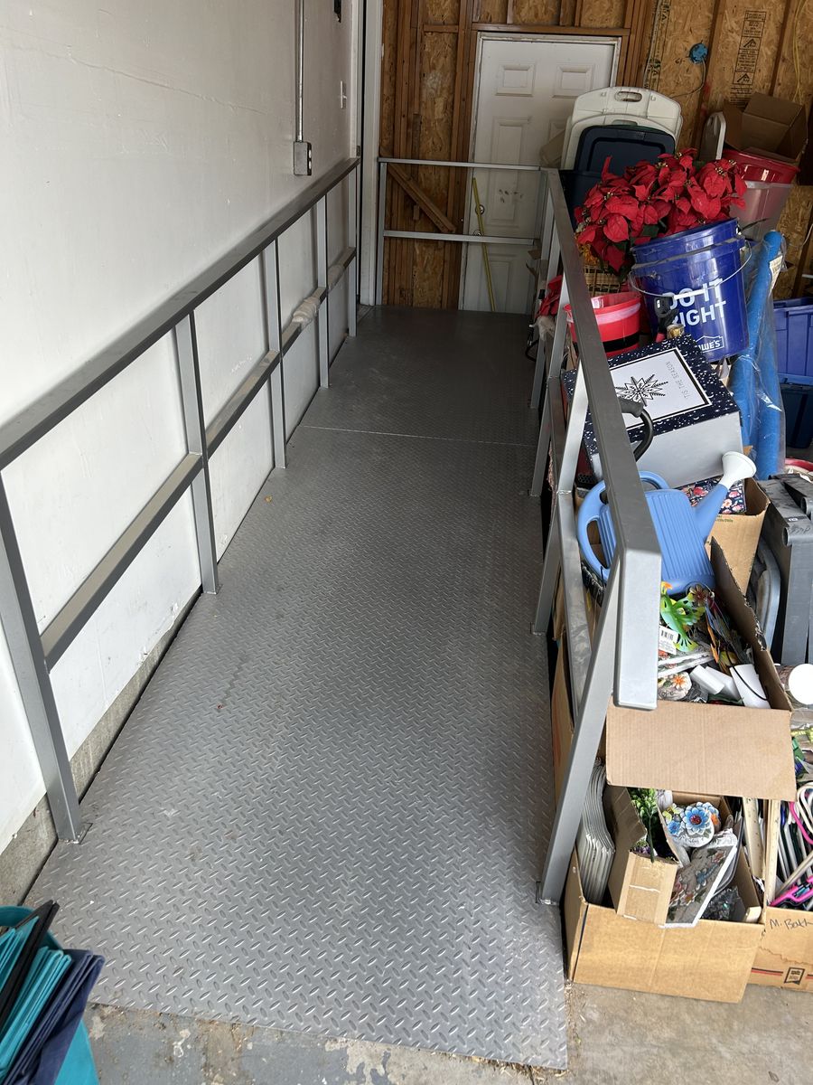 Aluminum Handicap Ramp-16ft with platform- excellent condition