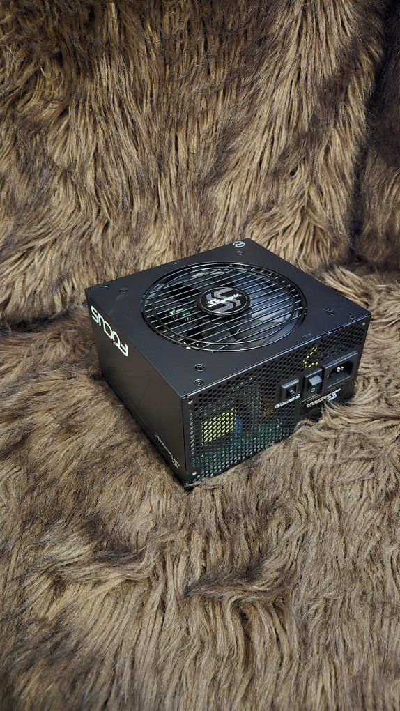 Seasonic Focus GX-1000
