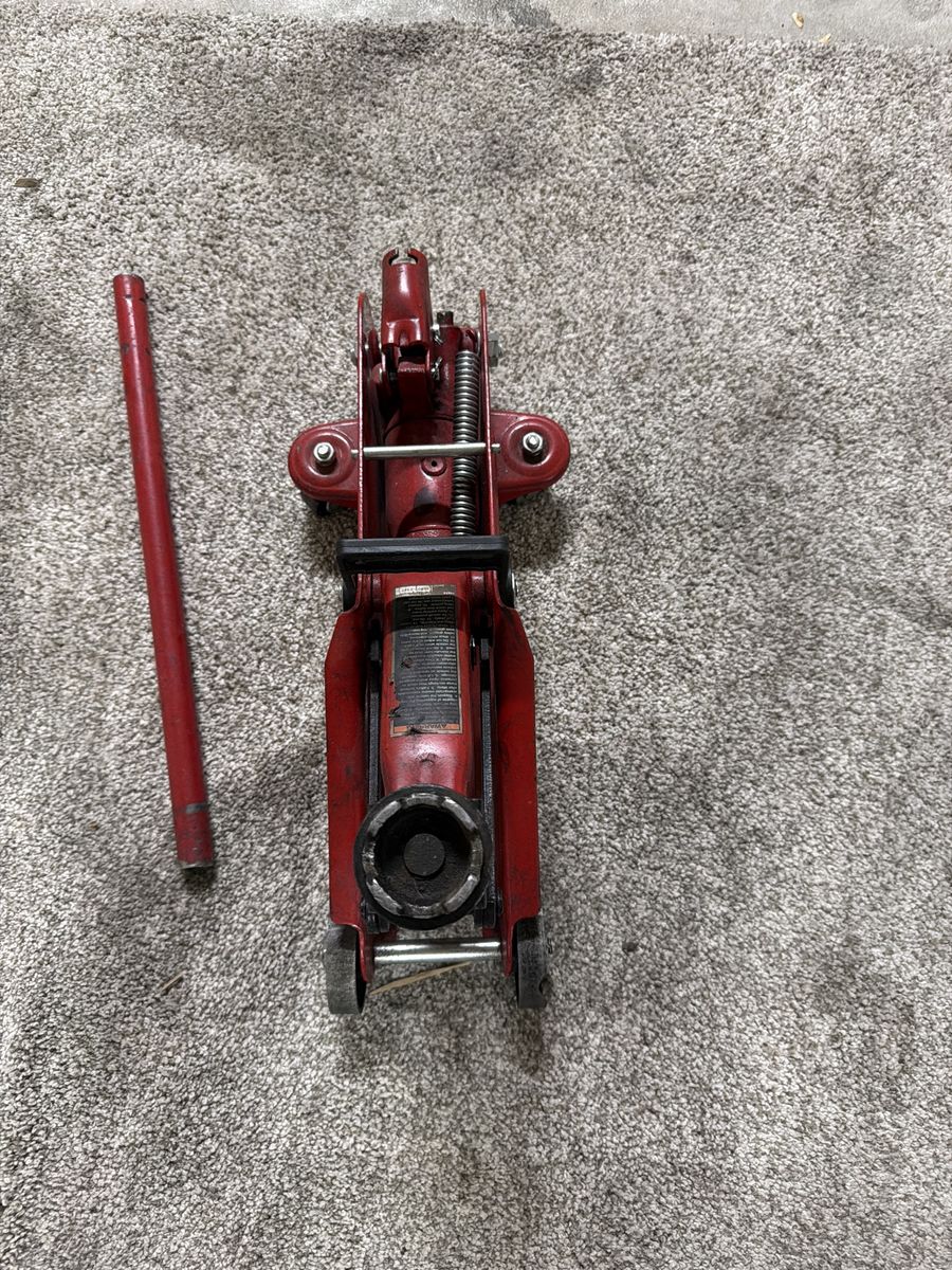Unbranded Red Hydraulic Floor Jack - Car & Auto Repair Tool