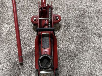 Unbranded Red Hydraulic Floor Jack - Car & Auto Repair Tool