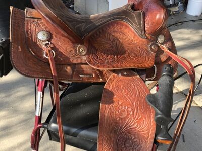 Saddle