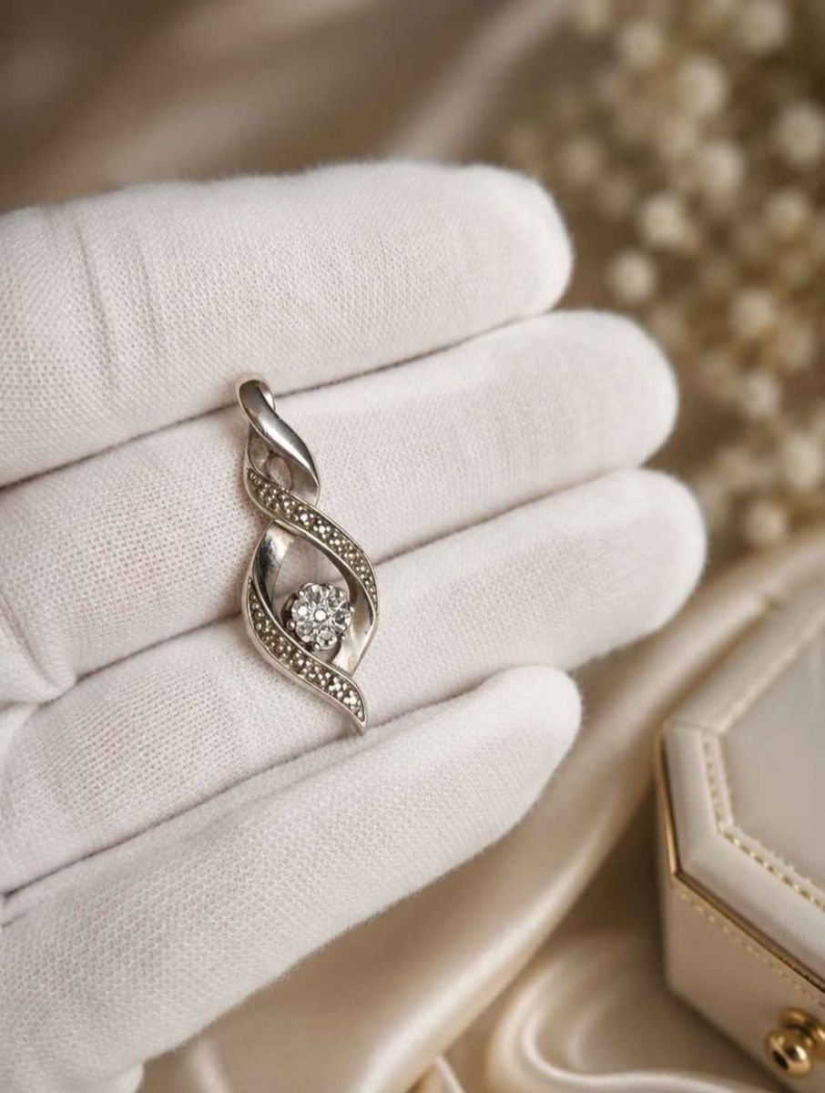 Vintage Sterling Silver & Diamond Accent Pendant