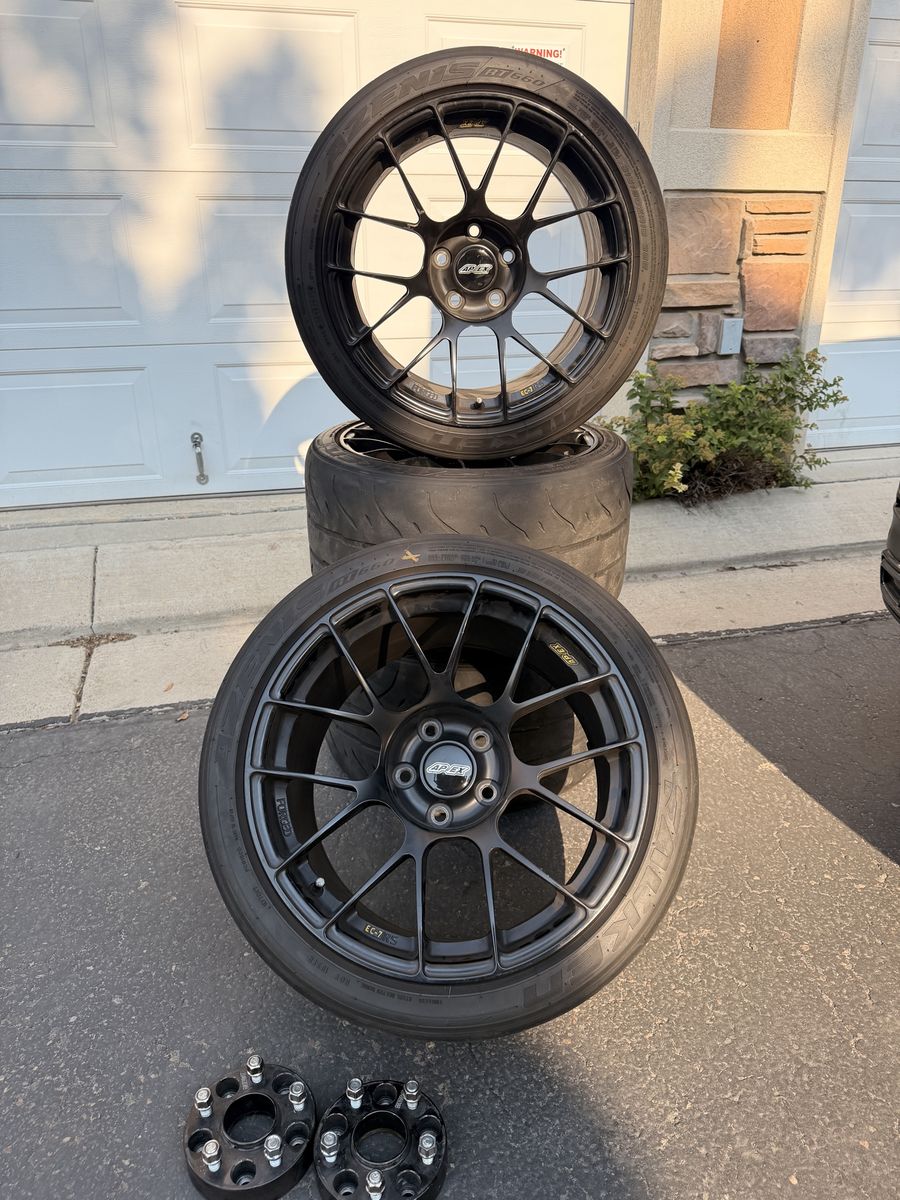 Set of Forged Apex 18” EC-7RS aluminum wheels 18x12 5x120/67.1 Two 1” spacers included. $2500 OBO