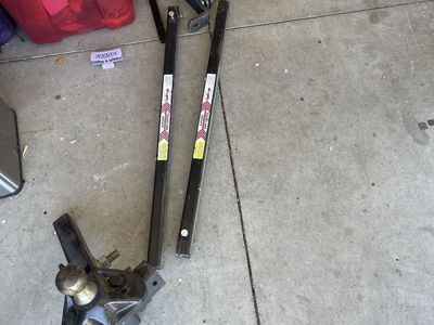 Equal-i-zer Weight Distribution Hitch w/ Sway Control - Complete Used System