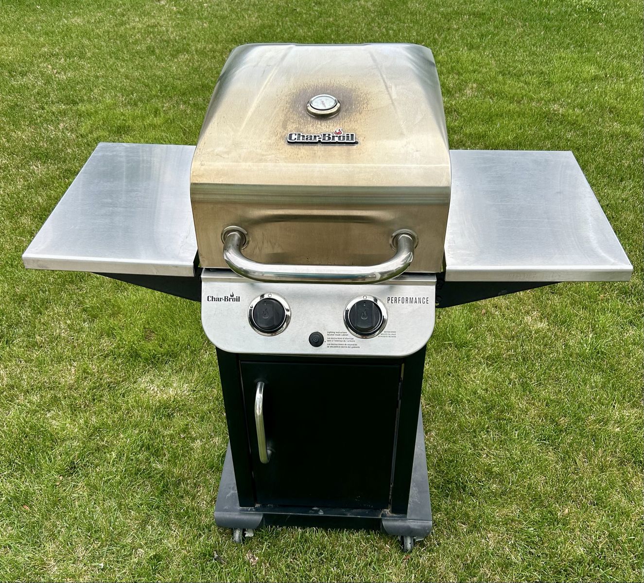 Char-Broil propane gas 2 burner grill barbecue