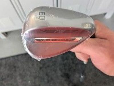 Titleist sm11 vokey 60 degree wedge
