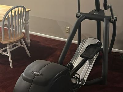 Precor efx556 elliptical machine