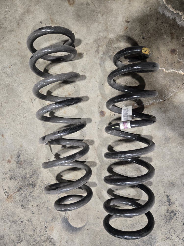 2020-2024 Ford F250 front stick coil springs 